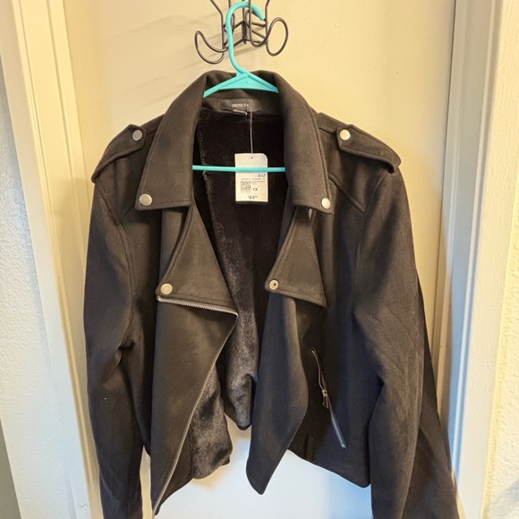 Forever 21 Black inside fur lining Women's Jacket - Picture 2 of 8